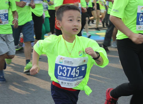 小选手频现马拉松-选儿童鞋从鞋用胶开始